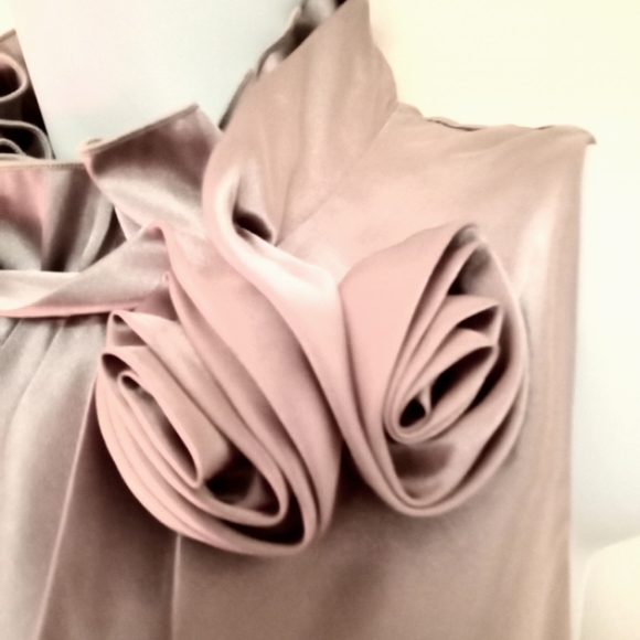 NWT🎁FREE GIFT INCLUDED🎁 Cocktail Dress Roses Stretchable Midi Sleeveless - Picture 8 of 15